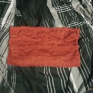 Stretchy strapless top